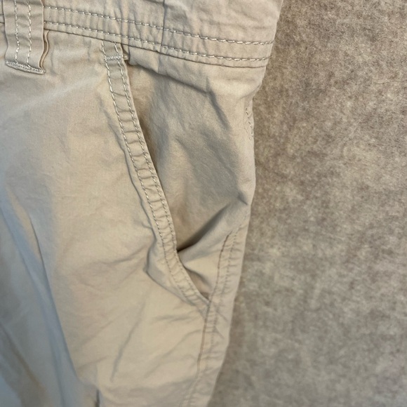 Columbia Mens short 38 waist 8 inseam tan hiking casual - Picture 7 of 7